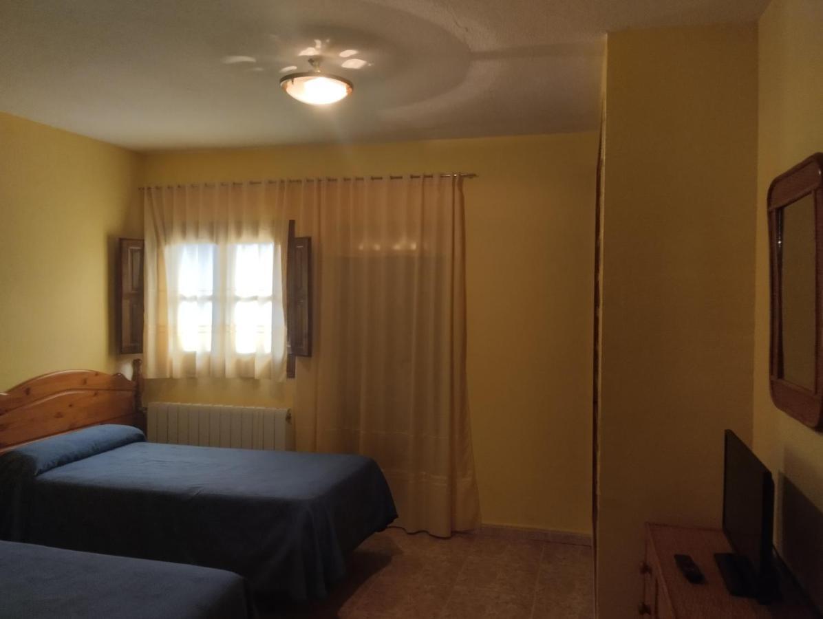 Apartamentos Condado De Miranda Miranda del Castañar Kültér fotó